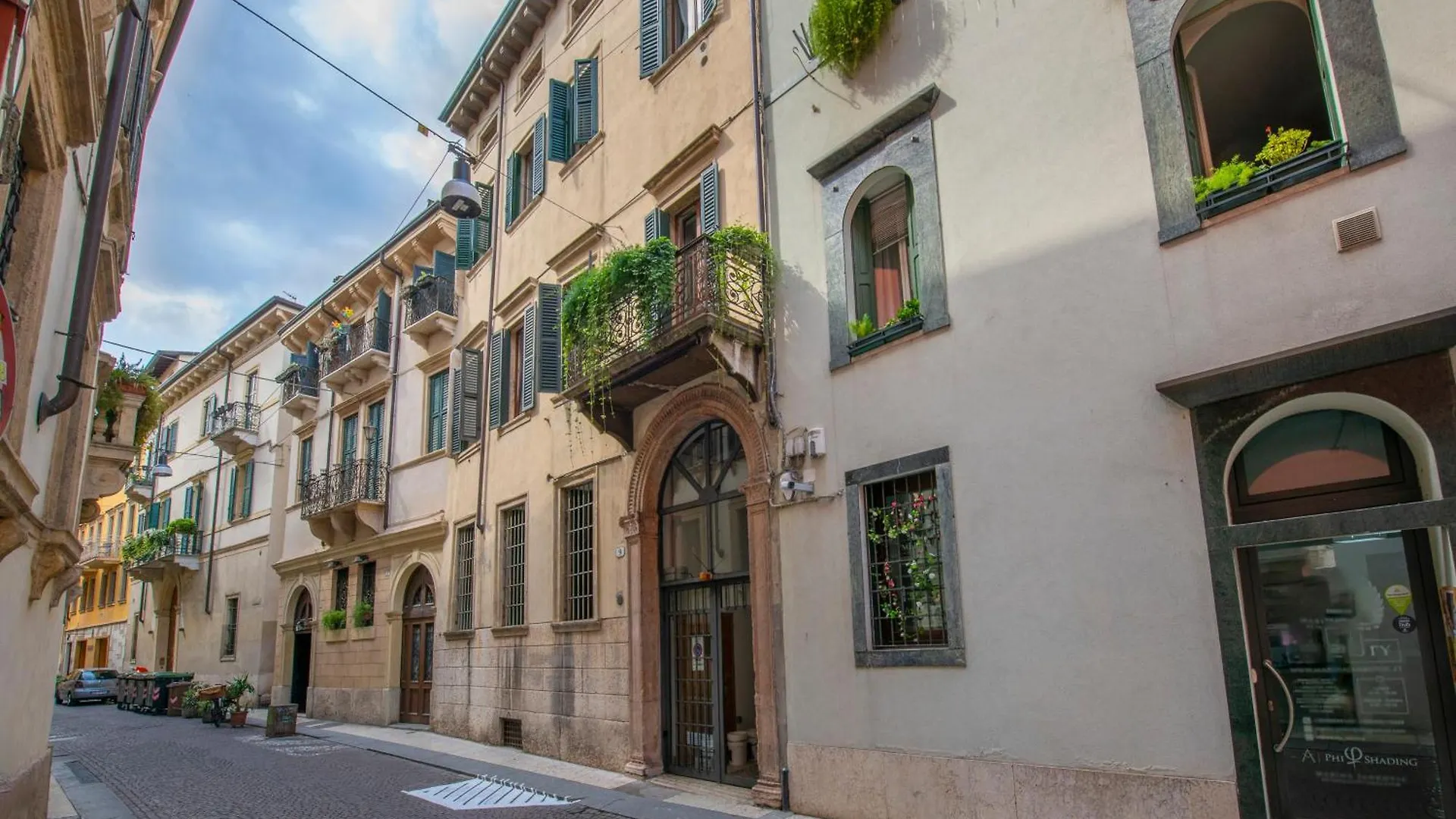 Borsarihouse Wifi & Smarttv Apartment Verona 0*,  Italy
