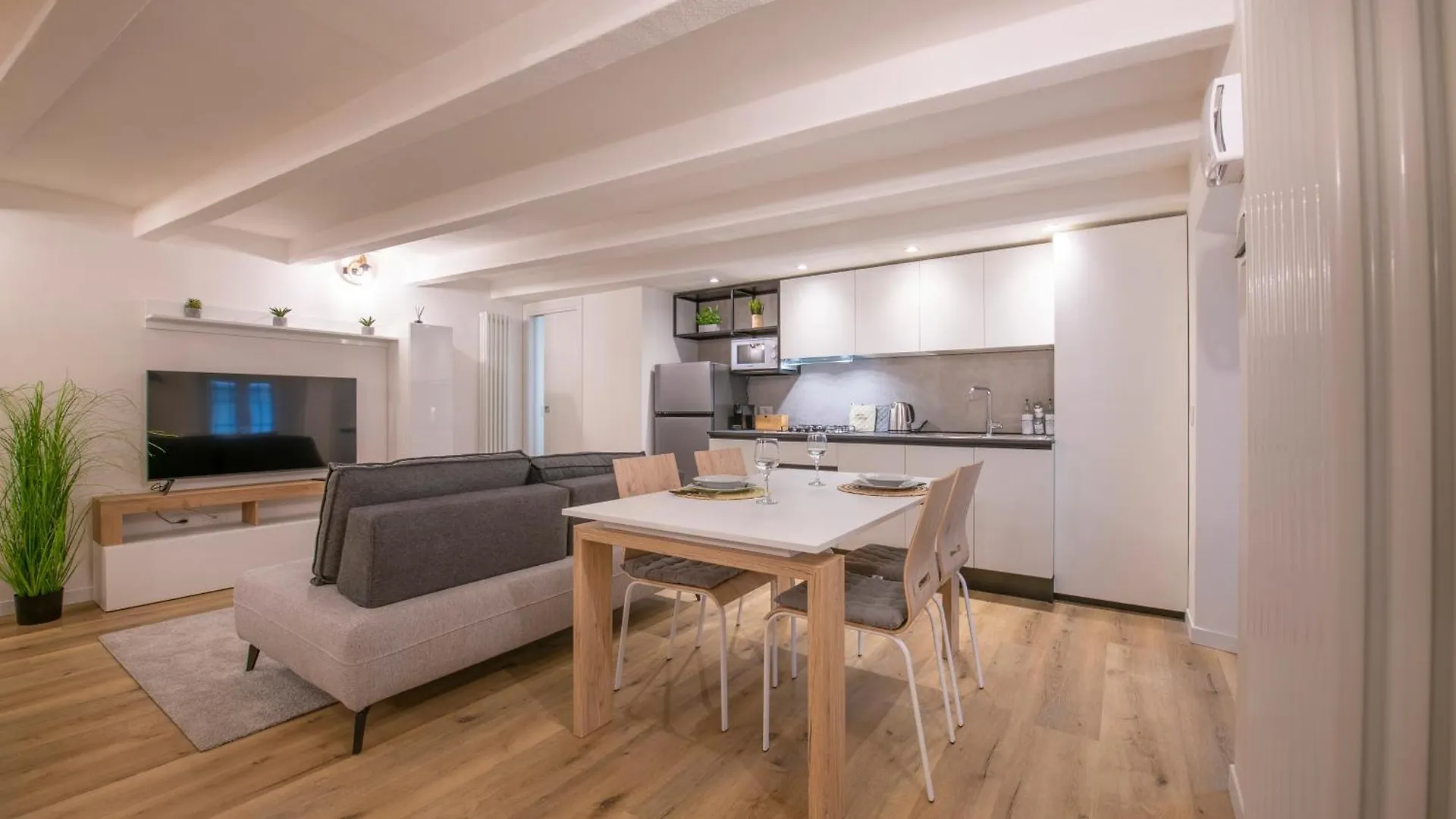 Borsarihouse Wifi & Smarttv Apartment Verona 0*,